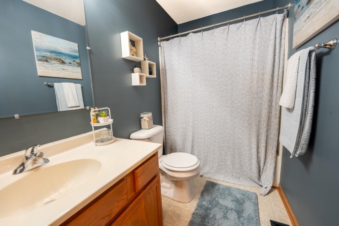 4244 Westridge, WINNEBAGO, Illinois 61088, 5 Bedrooms Bedrooms, ,2 BathroomsBathrooms,House,For Sale,Westridge,202605252