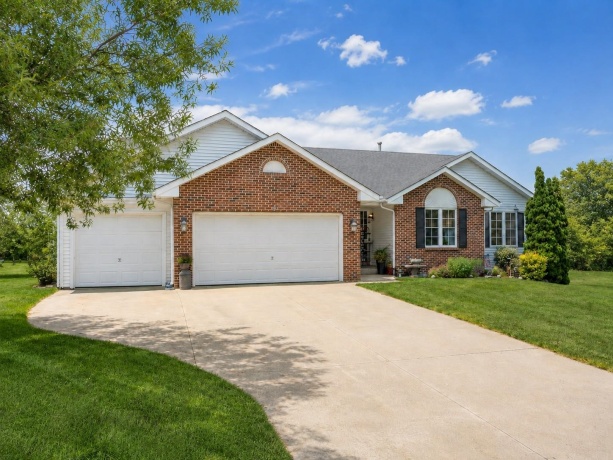 4244 Westridge, WINNEBAGO, Illinois 61088, 5 Bedrooms Bedrooms, ,2 BathroomsBathrooms,House,For Sale,Westridge,202605252