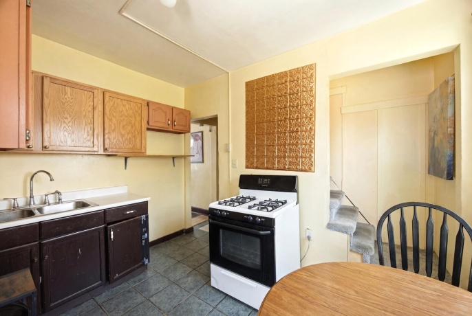 2331 18th, ROCKFORD, Illinois 61104, 3 Bedrooms Bedrooms, ,1 BathroomBathrooms,House,For Sale,18th,202605290