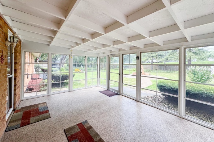 106 Superior, MACHESNEY PARK, Illinois 61115, 3 Bedrooms Bedrooms, ,2 BathroomsBathrooms,House,For Sale,Superior,202605291