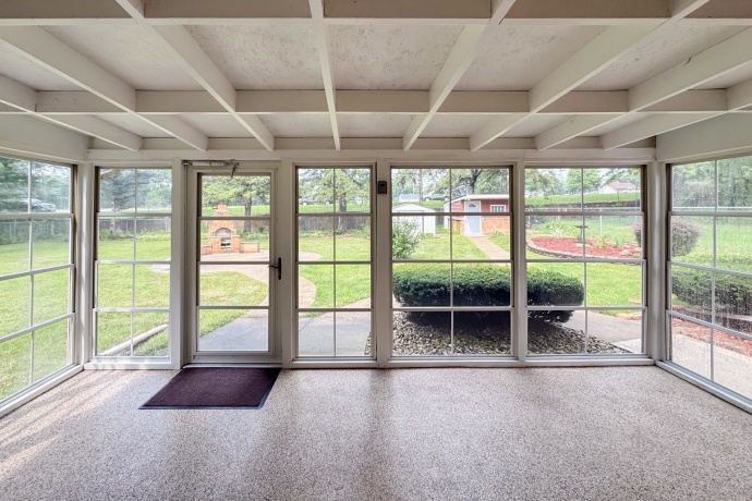 106 Superior, MACHESNEY PARK, Illinois 61115, 3 Bedrooms Bedrooms, ,2 BathroomsBathrooms,House,For Sale,Superior,202605291