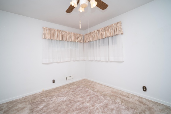 106 Superior, MACHESNEY PARK, Illinois 61115, 3 Bedrooms Bedrooms, ,2 BathroomsBathrooms,House,For Sale,Superior,202605291