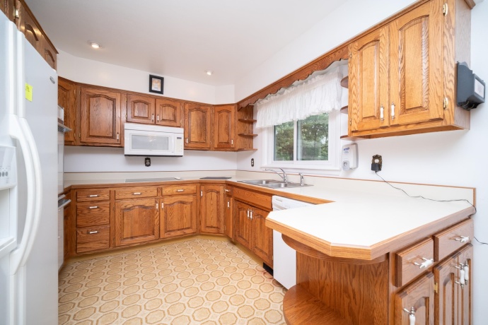 106 Superior, MACHESNEY PARK, Illinois 61115, 3 Bedrooms Bedrooms, ,2 BathroomsBathrooms,House,For Sale,Superior,202605291