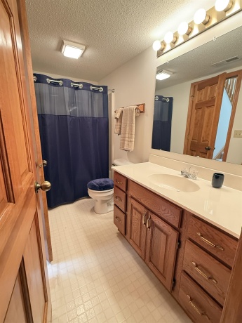 38 Longwood, GALENA, Illinois 61036, 4 Bedrooms Bedrooms, ,3 BathroomsBathrooms,House,For Sale,Longwood,202605294