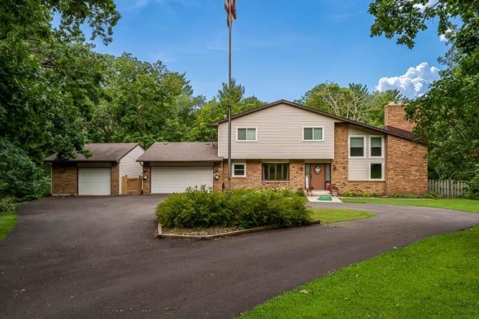 16557 Grove Creek, PECATONICA, Illinois 61063, 3 Bedrooms Bedrooms, ,3 BathroomsBathrooms,House,For Sale,Grove Creek,202605295