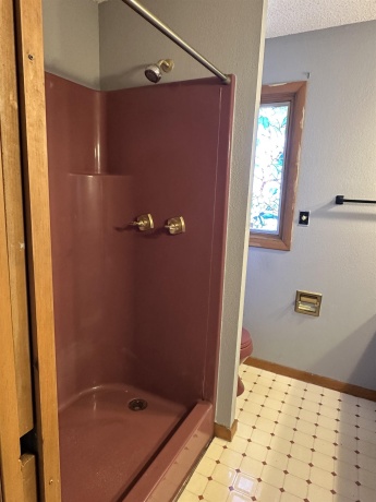 8090 FARR, SAVANNA, Illinois 61074, 4 Bedrooms Bedrooms, ,2 BathroomsBathrooms,House,For Sale,FARR,202605300