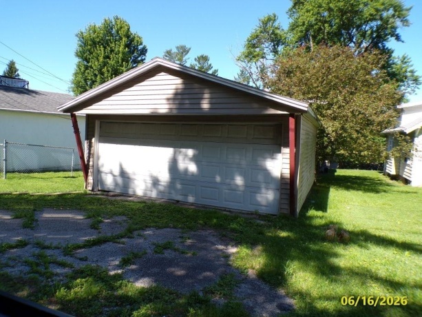 822 4th, SAVANNA, Illinois 61074, 3 Bedrooms Bedrooms, ,1 BathroomBathrooms,House,For Sale,4th,202605302