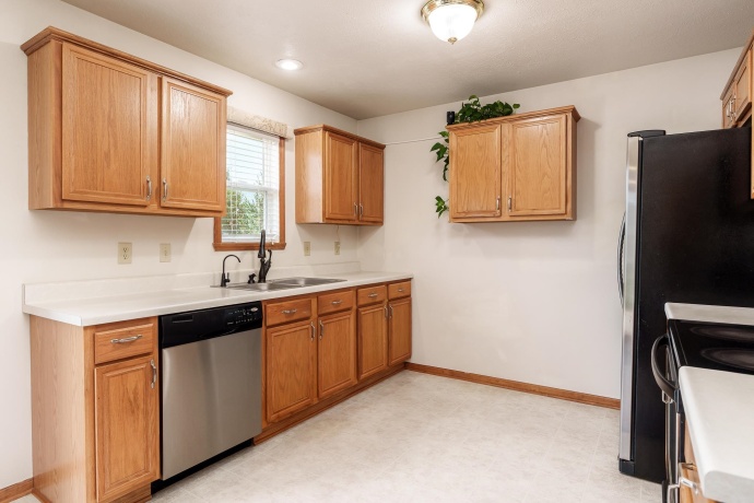 4201 Clearfield, ROCKFORD, Illinois 61109, 3 Bedrooms Bedrooms, ,2 BathroomsBathrooms,House,For Sale,Clearfield,202605303