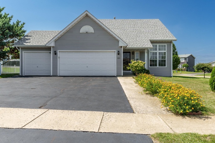 4201 Clearfield, ROCKFORD, Illinois 61109, 3 Bedrooms Bedrooms, ,2 BathroomsBathrooms,House,For Sale,Clearfield,202605303