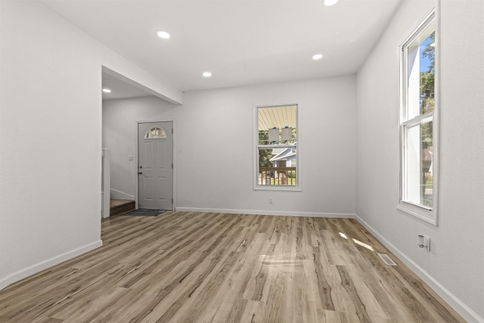 1113 22nd, ROCKFORD, Illinois 61104, 3 Bedrooms Bedrooms, ,1 BathroomBathrooms,House,For Sale,22nd,202605304