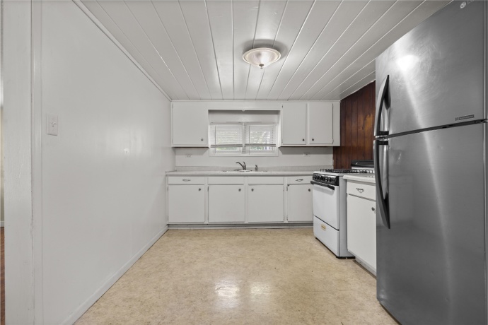 1428 Maple, BELVIDERE, Illinois 61008, 3 Bedrooms Bedrooms, ,1 BathroomBathrooms,House,For Sale,Maple,202605306