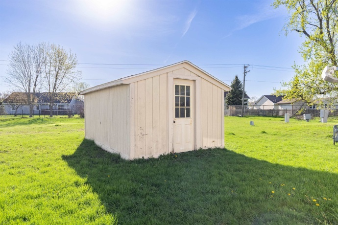 403 Spruce, BELVIDERE, Illinois 61008, 2 Bedrooms Bedrooms, ,1 BathroomBathrooms,House,For Sale,Spruce,202605307