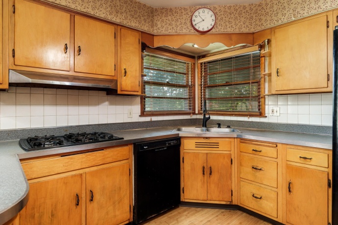 5094 SAFFORD, ROCKFORD, Illinois 61101, 3 Bedrooms Bedrooms, ,1 BathroomBathrooms,House,For Sale,SAFFORD,202605310