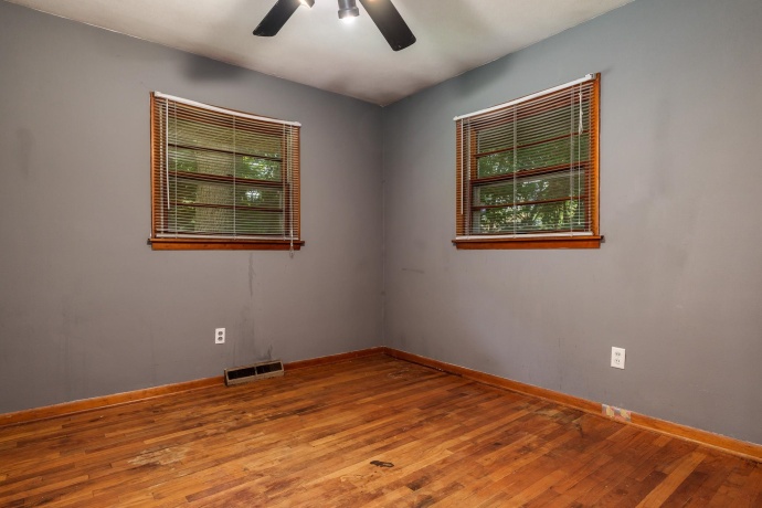 5094 SAFFORD, ROCKFORD, Illinois 61101, 3 Bedrooms Bedrooms, ,1 BathroomBathrooms,House,For Sale,SAFFORD,202605310