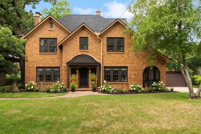 804 Milwaukee, BELOIT, Wisconsin 53511, 4 Bedrooms Bedrooms, ,2 BathroomsBathrooms,House,For Sale,Milwaukee,202605317