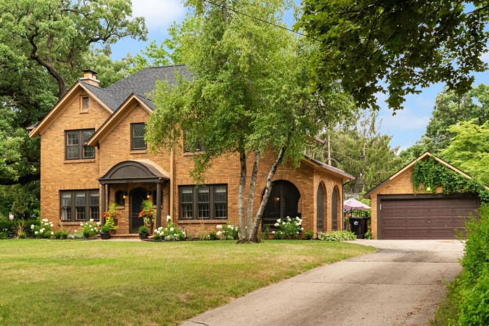 804 Milwaukee, BELOIT, Wisconsin 53511, 4 Bedrooms Bedrooms, ,2 BathroomsBathrooms,House,For Sale,Milwaukee,202605317