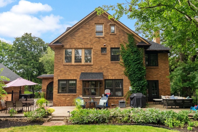 804 Milwaukee, BELOIT, Wisconsin 53511, 4 Bedrooms Bedrooms, ,2 BathroomsBathrooms,House,For Sale,Milwaukee,202605317
