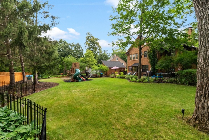804 Milwaukee, BELOIT, Wisconsin 53511, 4 Bedrooms Bedrooms, ,2 BathroomsBathrooms,House,For Sale,Milwaukee,202605317