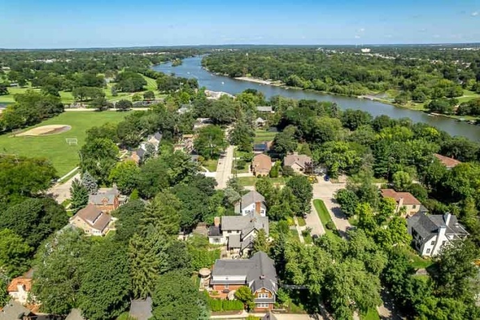 2314 CLINTON, ROCKFORD, Illinois 61103, 4 Bedrooms Bedrooms, ,2 BathroomsBathrooms,House,For Sale,CLINTON,202605320