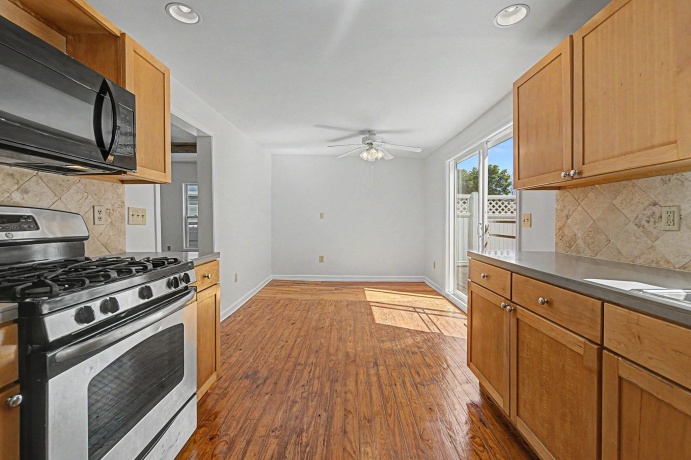 228 Poplar, GALENA, Illinois 61036, 2 Bedrooms Bedrooms, ,2 BathroomsBathrooms,House,For Sale,Poplar,202605325