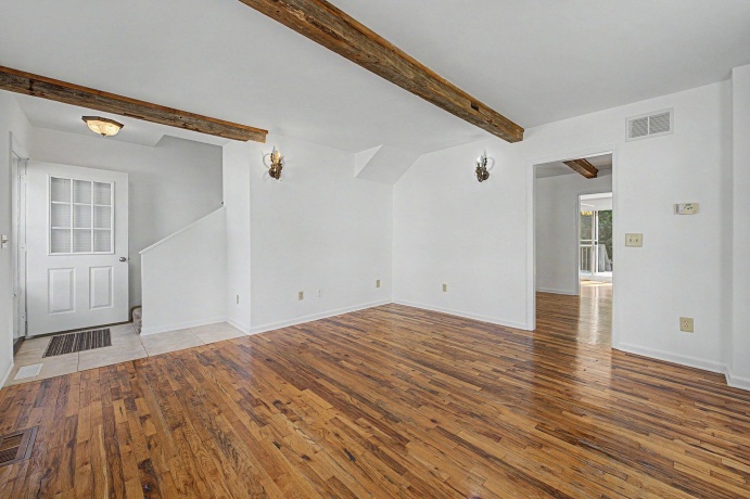 228 Poplar, GALENA, Illinois 61036, 2 Bedrooms Bedrooms, ,2 BathroomsBathrooms,House,For Sale,Poplar,202605325