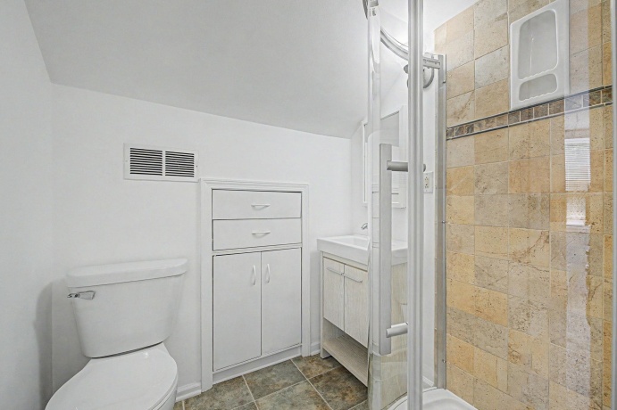 228 Poplar, GALENA, Illinois 61036, 2 Bedrooms Bedrooms, ,2 BathroomsBathrooms,House,For Sale,Poplar,202605325