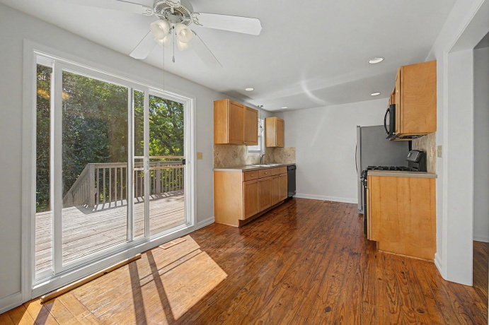 228 Poplar, GALENA, Illinois 61036, 2 Bedrooms Bedrooms, ,2 BathroomsBathrooms,House,For Sale,Poplar,202605325
