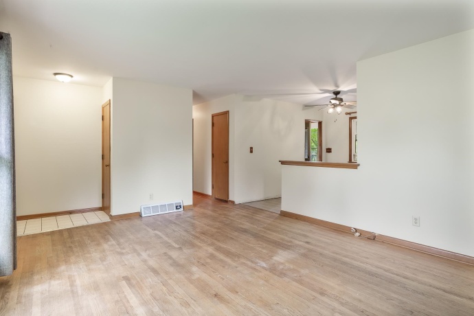 4715 Cleveland, ROCKFORD, Illinois 61108, 3 Bedrooms Bedrooms, ,1 BathroomBathrooms,House,For Sale,Cleveland,202605326