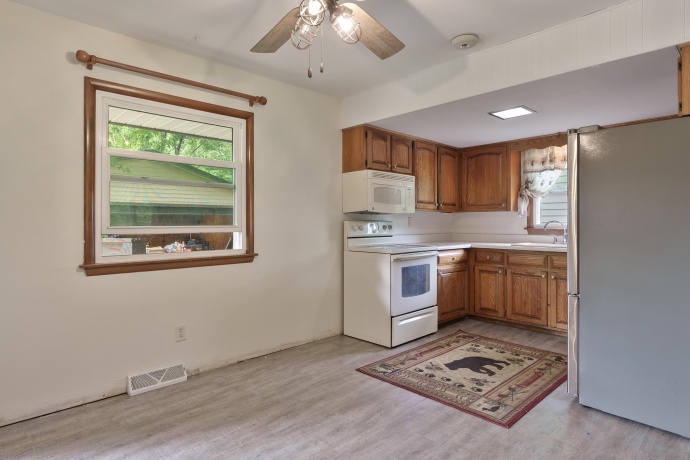 4715 Cleveland, ROCKFORD, Illinois 61108, 3 Bedrooms Bedrooms, ,1 BathroomBathrooms,House,For Sale,Cleveland,202605326