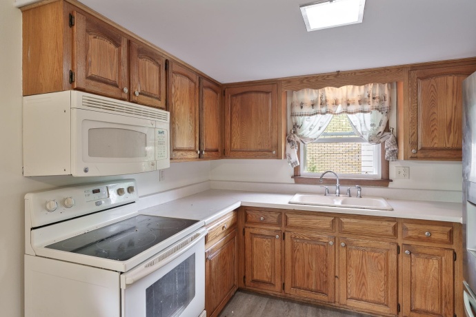4715 Cleveland, ROCKFORD, Illinois 61108, 3 Bedrooms Bedrooms, ,1 BathroomBathrooms,House,For Sale,Cleveland,202605326
