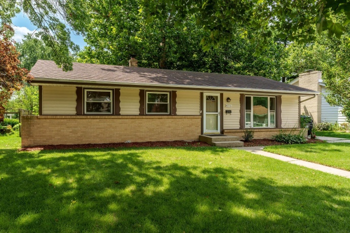 4715 Cleveland, ROCKFORD, Illinois 61108, 3 Bedrooms Bedrooms, ,1 BathroomBathrooms,House,For Sale,Cleveland,202605326