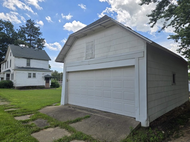 402 DIXON, POLO, Illinois 61064, 3 Bedrooms Bedrooms, ,1 BathroomBathrooms,House,For Sale,DIXON,202603889