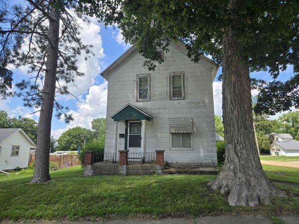 402 DIXON, POLO, Illinois 61064, 3 Bedrooms Bedrooms, ,1 BathroomBathrooms,House,For Sale,DIXON,202603889