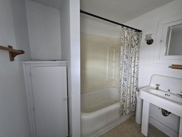 402 DIXON, POLO, Illinois 61064, 3 Bedrooms Bedrooms, ,1 BathroomBathrooms,House,For Sale,DIXON,202603889