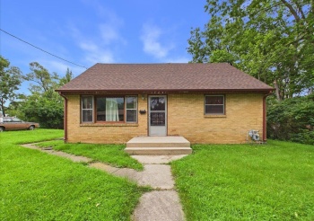 1524 Victoria, ROCKFORD, Illinois 61102, 2 Bedrooms Bedrooms, ,1 BathroomBathrooms,House,For Sale,Victoria,202605328