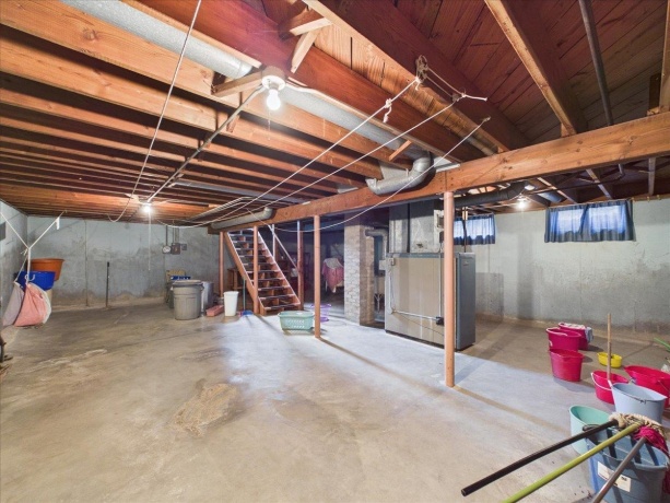 1524 Victoria, ROCKFORD, Illinois 61102, 2 Bedrooms Bedrooms, ,1 BathroomBathrooms,House,For Sale,Victoria,202605328
