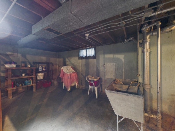 1524 Victoria, ROCKFORD, Illinois 61102, 2 Bedrooms Bedrooms, ,1 BathroomBathrooms,House,For Sale,Victoria,202605328
