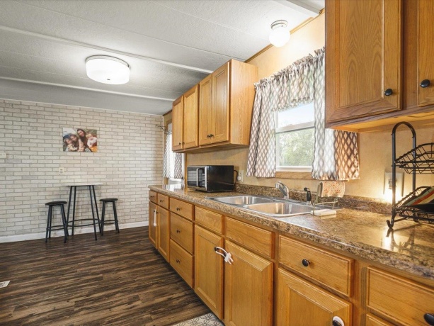 1905 Walnut, FREEPORT, Illinois 61032, 3 Bedrooms Bedrooms, ,1 BathroomBathrooms,House,For Sale,Walnut,202605329