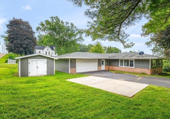 1905 Walnut, FREEPORT, Illinois 61032, 3 Bedrooms Bedrooms, ,1 BathroomBathrooms,House,For Sale,Walnut,202605329