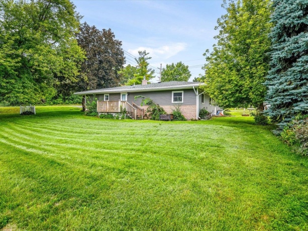 1905 Walnut, FREEPORT, Illinois 61032, 3 Bedrooms Bedrooms, ,1 BathroomBathrooms,House,For Sale,Walnut,202605329