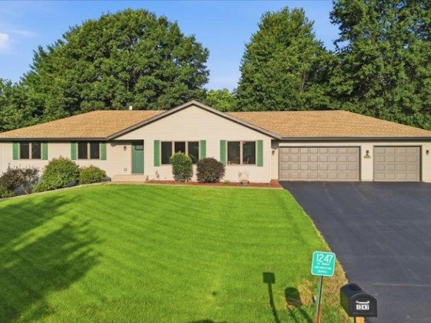 1247 Soli, OREGON, Illinois 61061, 3 Bedrooms Bedrooms, ,2 BathroomsBathrooms,House,For Sale,Soli,202605331