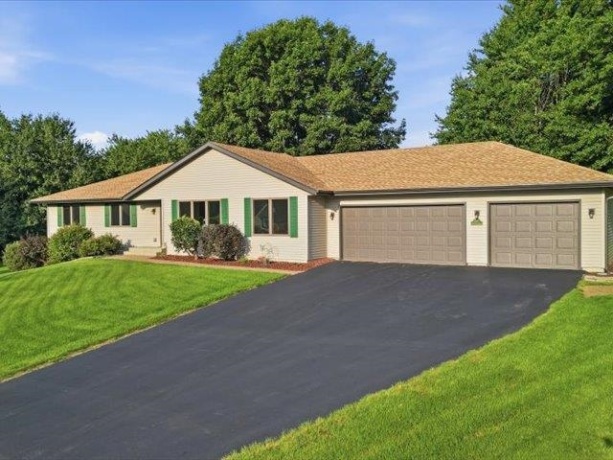 1247 Soli, OREGON, Illinois 61061, 3 Bedrooms Bedrooms, ,2 BathroomsBathrooms,House,For Sale,Soli,202605331