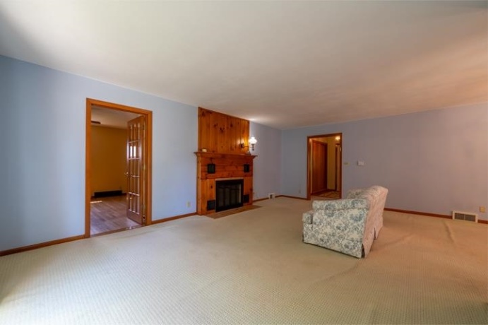 513 6th, OREGON, Illinois 61061, 4 Bedrooms Bedrooms, ,2 BathroomsBathrooms,House,For Sale,6th,202605332