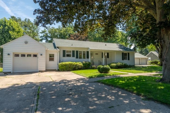 513 6th, OREGON, Illinois 61061, 4 Bedrooms Bedrooms, ,2 BathroomsBathrooms,House,For Sale,6th,202605332