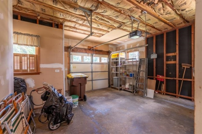 513 6th, OREGON, Illinois 61061, 4 Bedrooms Bedrooms, ,2 BathroomsBathrooms,House,For Sale,6th,202605332