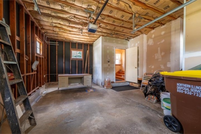 513 6th, OREGON, Illinois 61061, 4 Bedrooms Bedrooms, ,2 BathroomsBathrooms,House,For Sale,6th,202605332