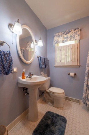 513 6th, OREGON, Illinois 61061, 4 Bedrooms Bedrooms, ,2 BathroomsBathrooms,House,For Sale,6th,202605332