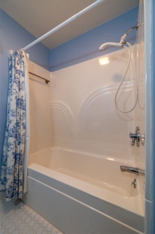 513 6th, OREGON, Illinois 61061, 4 Bedrooms Bedrooms, ,2 BathroomsBathrooms,House,For Sale,6th,202605332