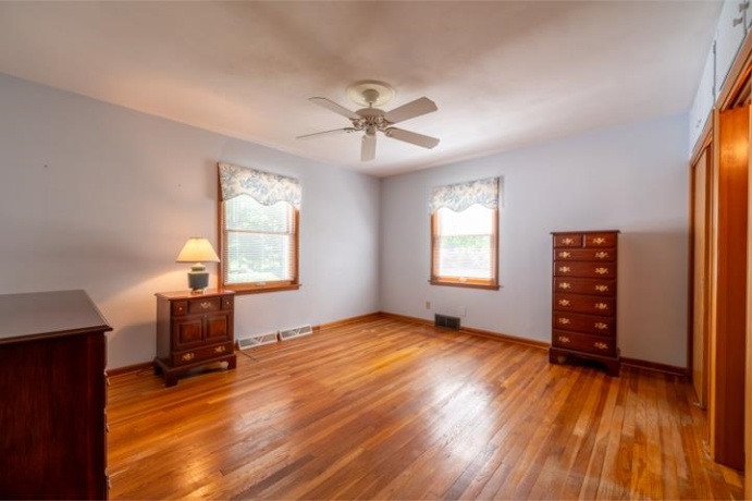 513 6th, OREGON, Illinois 61061, 4 Bedrooms Bedrooms, ,2 BathroomsBathrooms,House,For Sale,6th,202605332