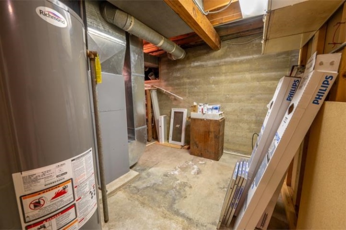 513 6th, OREGON, Illinois 61061, 4 Bedrooms Bedrooms, ,2 BathroomsBathrooms,House,For Sale,6th,202605332